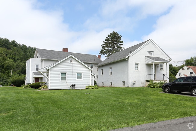 Primary Photo - Tekoa Mountain Apartments