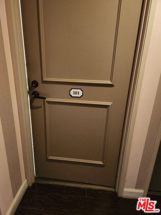 Building Photo - 10660 Wilshire Blvd