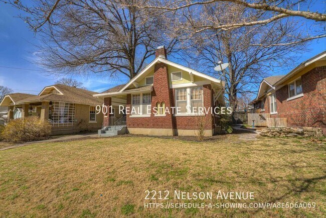 Building Photo - 2212 Nelson Ave