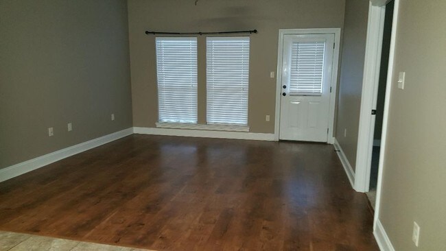 Building Photo - 11705 Burgess Ave