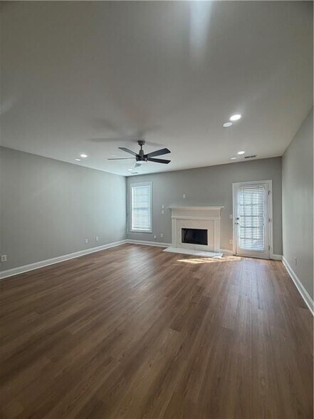 Building Photo - 6035 Bayrose Cir