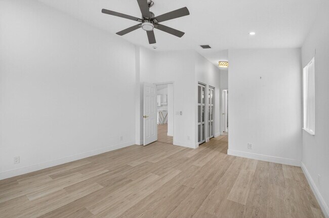 Building Photo - 11728 Dove Hollow Ave