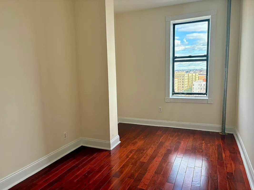 Building Photo - 2087 Amsterdam Ave