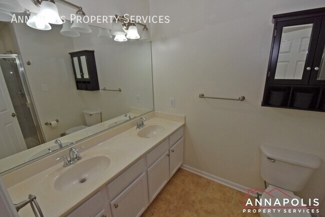 Building Photo - 8647 Willow Leaf Ln