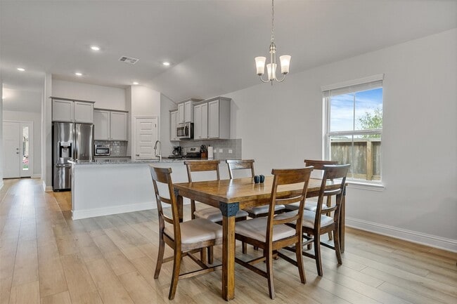 Building Photo - 13724 Sabine Lk Dr