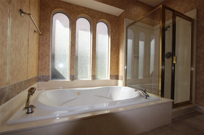 Building Photo - 1410 Caine Hill Ct