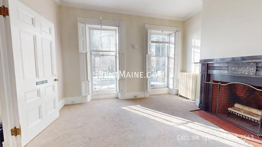 Building Photo - 77 Broadway