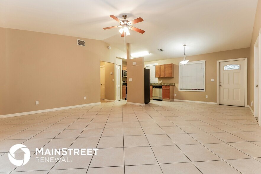 Building Photo - 425 NW 4th St