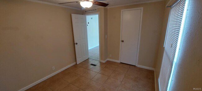 Building Photo - 1401 Wilderness Acres Ln