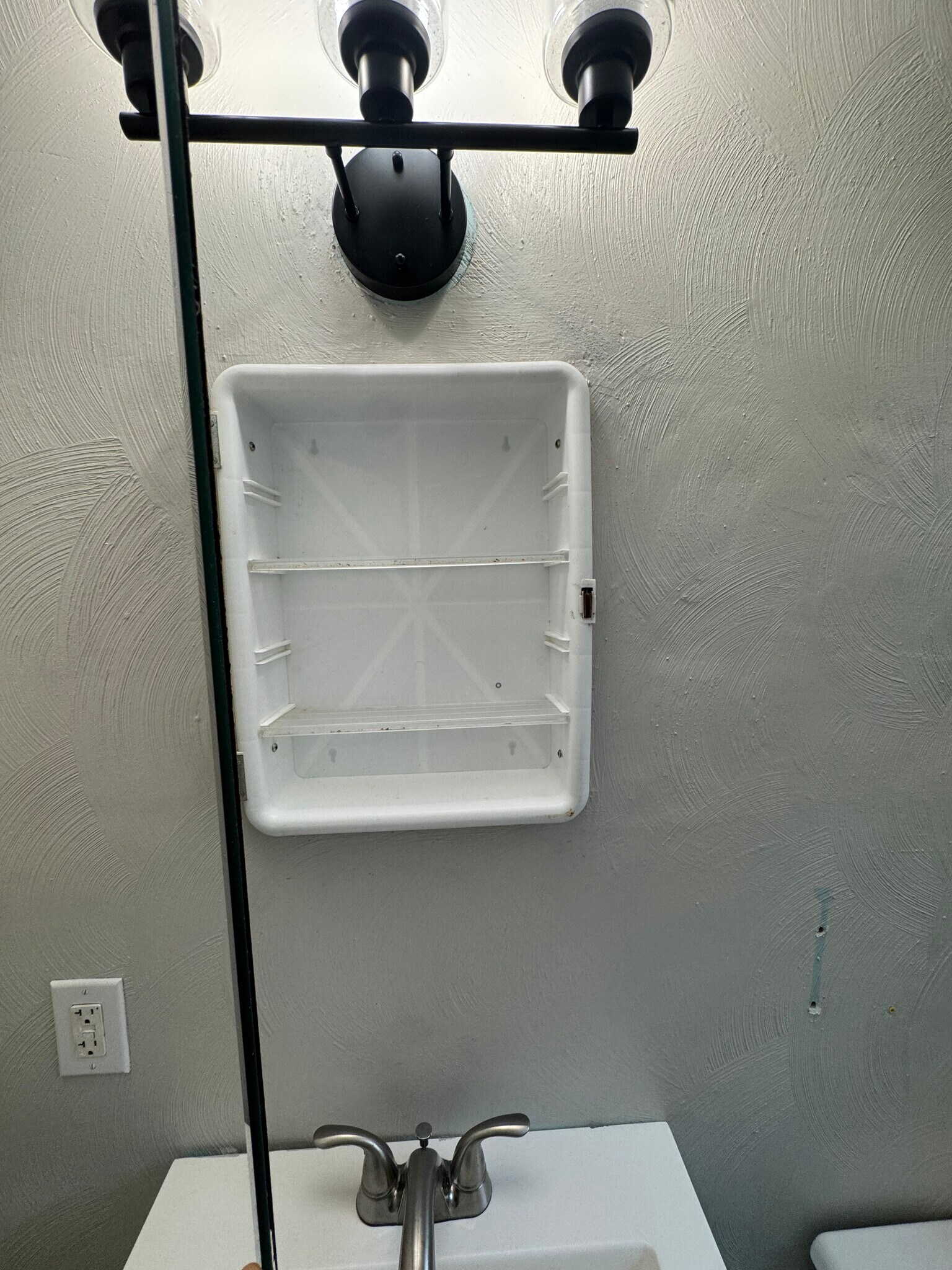 Building Photo - 317 Dune St