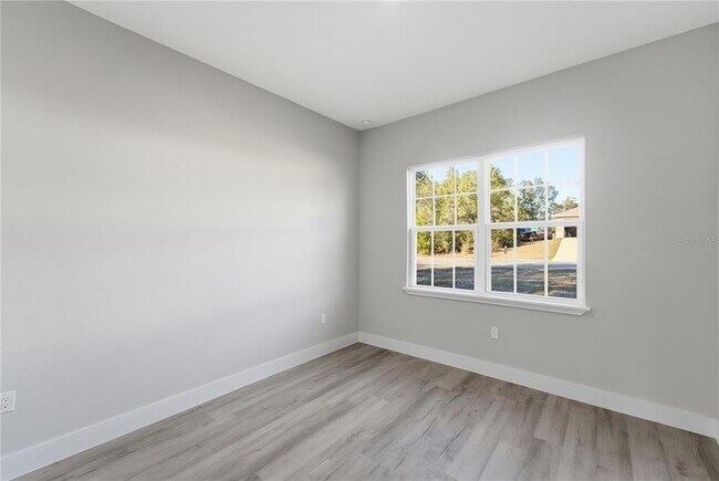 Building Photo - 13690 SW 43rd Cir