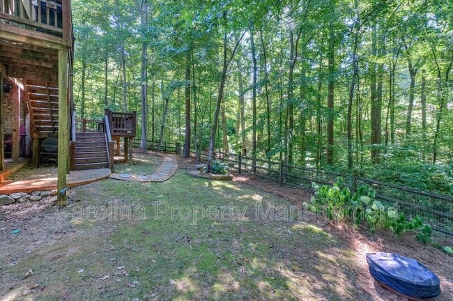 Building Photo - 181 Streamside Pl