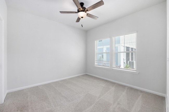 Building Photo - 283 Ferretti St