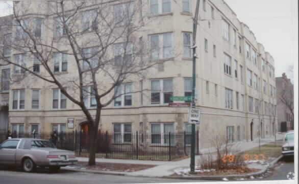 Building Photo - 2119-2127 N Richmond St