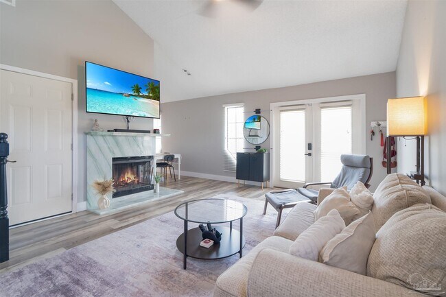 Building Photo - 5001 Grande Dr