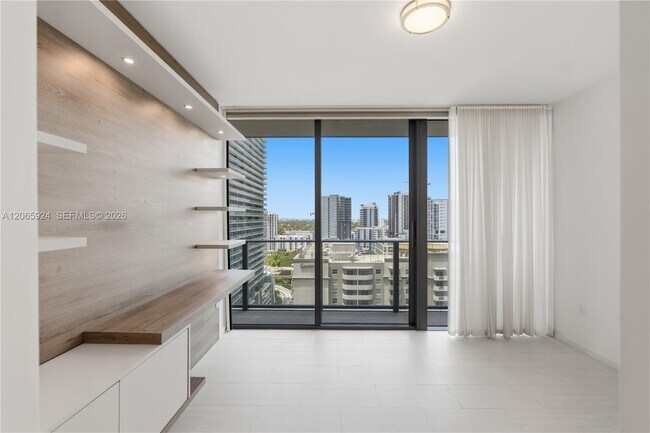 Building Photo - 1000 Brickell Plaza