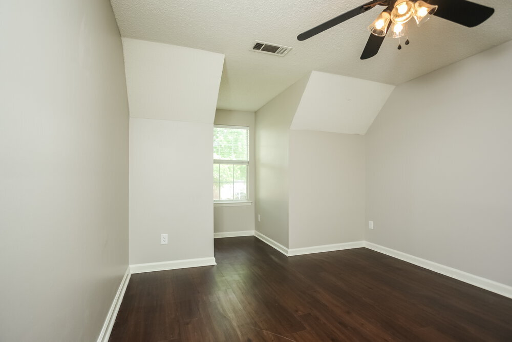 Building Photo - 1271 Breezy Gate Dr
