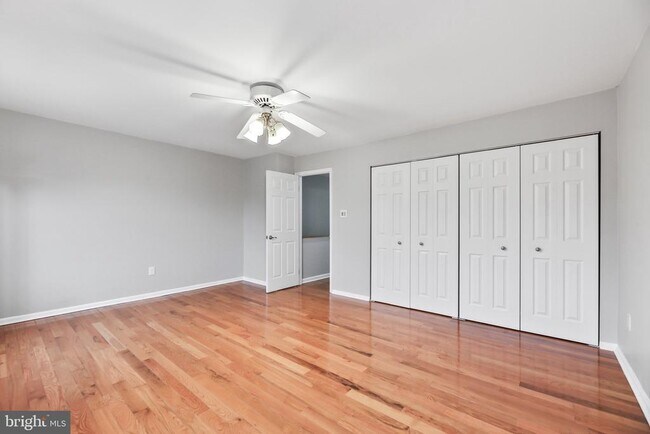 Building Photo - 6218 Lindbergh Blvd.