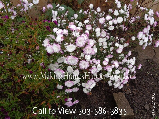 Building Photo - 1830 24th St NE