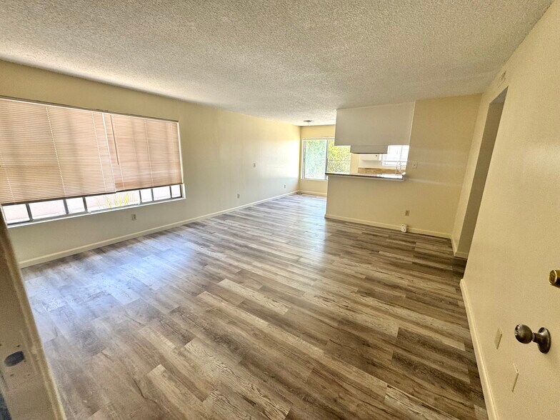 Building Photo - 7134 Westview Pl