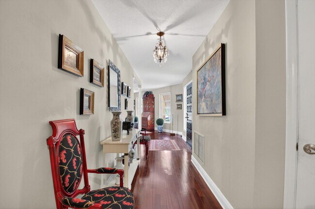 Building Photo - 30 Spanish River Dr