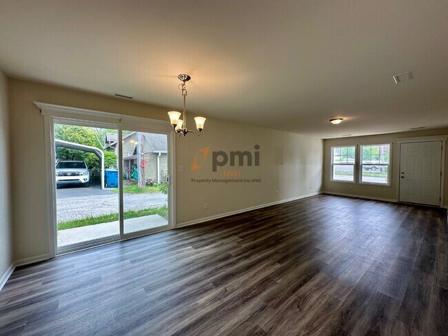 Building Photo - 122-124-124 Park Ave