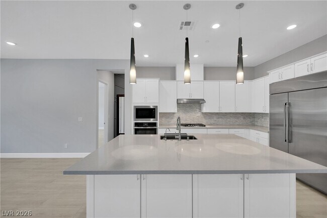 Building Photo - 265 Agnew St