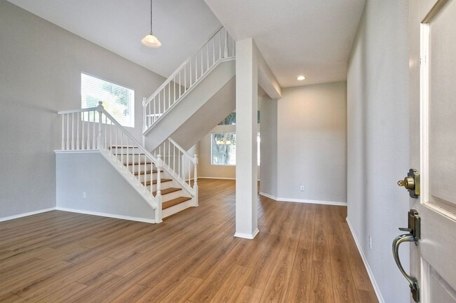 Building Photo - 4636 Doral Ct