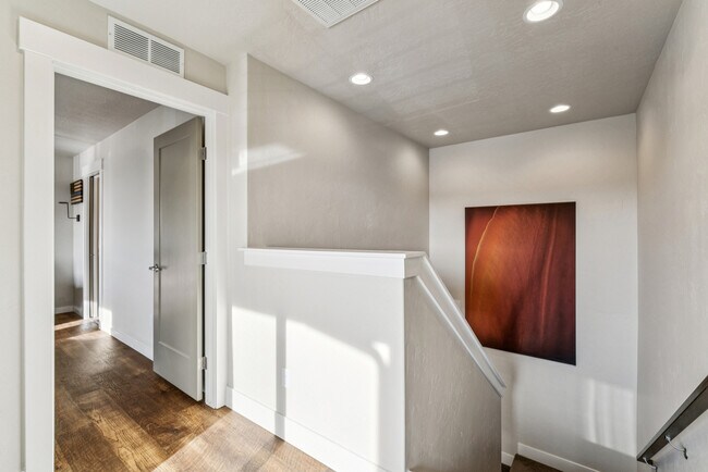 Building Photo - 3369 E Exacta Ln