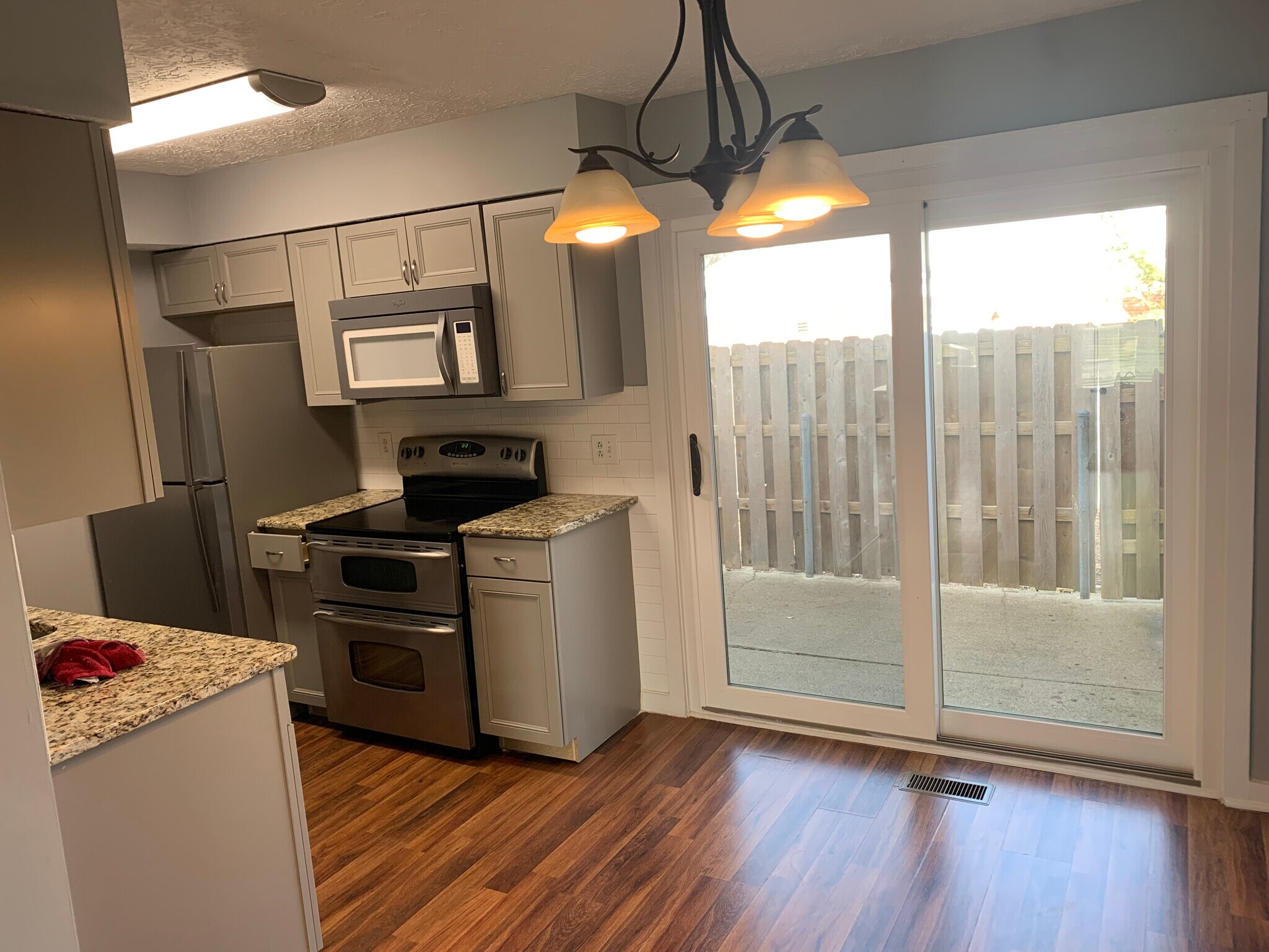 kitchen - 440 Edinburgh Rd