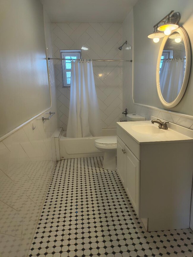 Building Photo - 6845 Germantown Ave