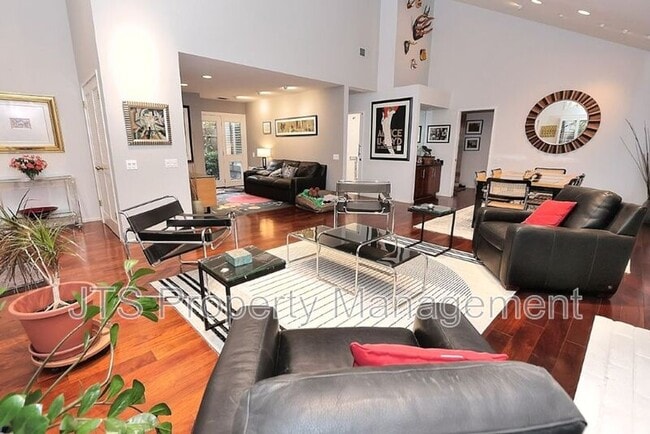 Building Photo - 2010 Promontory Point Ln