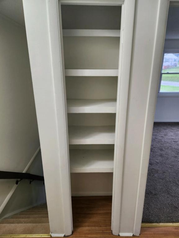 Building Photo - 520 Briar Manor