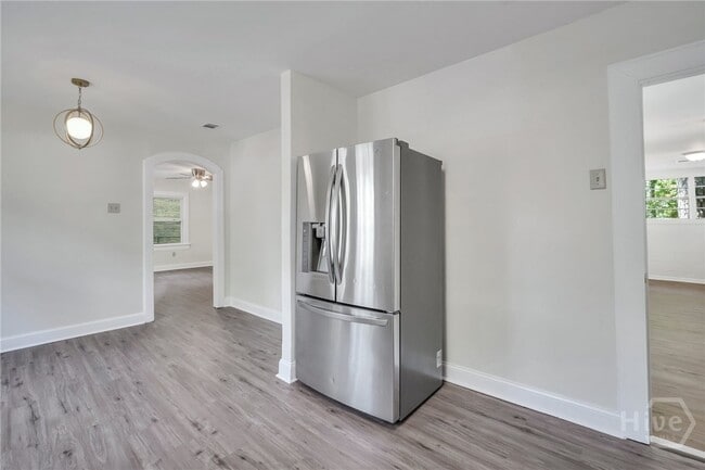 Building Photo - 405 S Baldwin Cir
