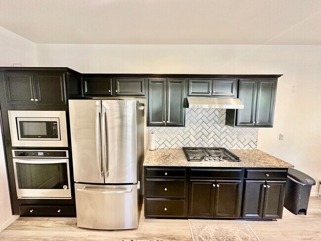 Building Photo - Newly Built 3/2.5 Bonadelle Home in Riverstone Community