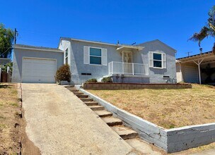 Building Photo - 2 Bed House in Lemon Grove