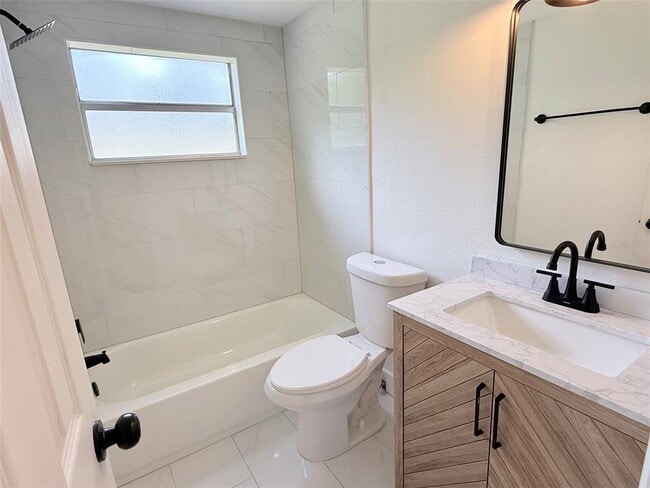Building Photo - 8512 Longboat Ln