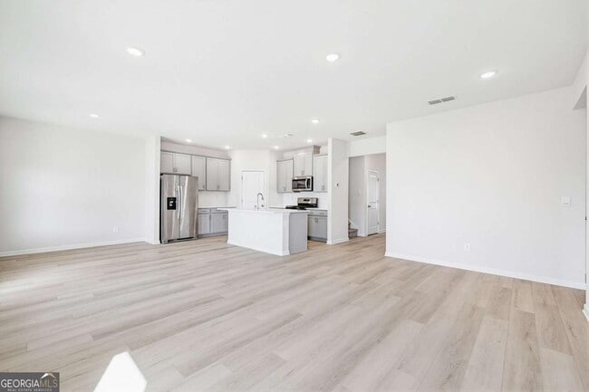 Building Photo - 7768 Richmond Trl