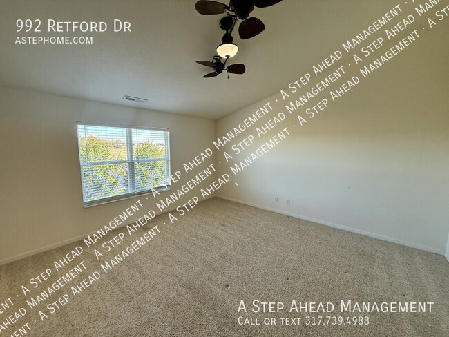 Building Photo - 992 Retford Dr