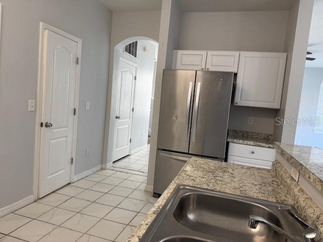 Building Photo - 1803 Royal Ridge Dr