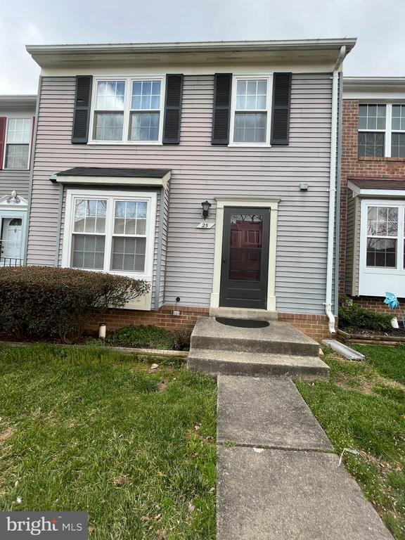 Primary Photo - 25 Cherry Bend Ct