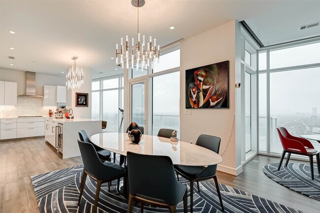 Building Photo - 4521 San Felipe St