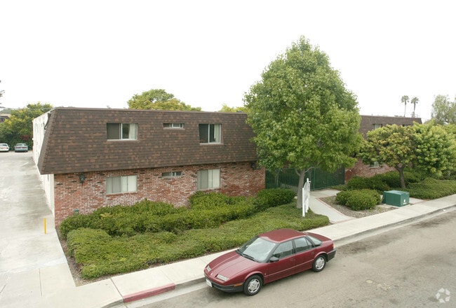Building Photo - 1075-1085 Del Mar Ave