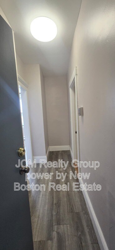 Building Photo - 116-124A Central Ave