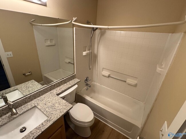 Building Photo - 4013 Pine Ave SW