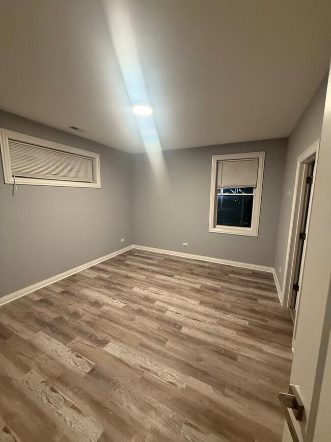 Building Photo - 4525 S Prairie Ave