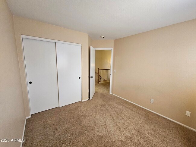 Building Photo - 42804 W Sunland Dr