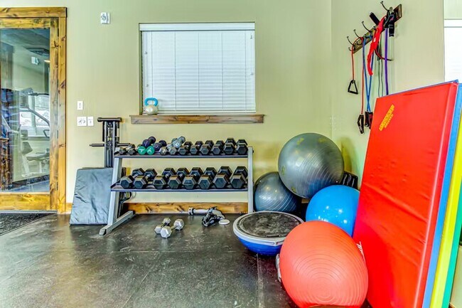 Building Photo - Spacious, Furnished Home Located at The Retreat at Jordanelle