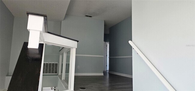 Building Photo - 14321 Mandolin Dr