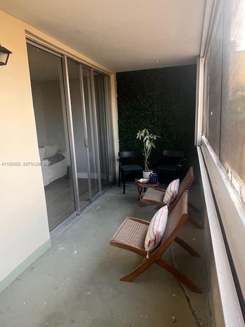 Building Photo - 6841 SW 147th Ave